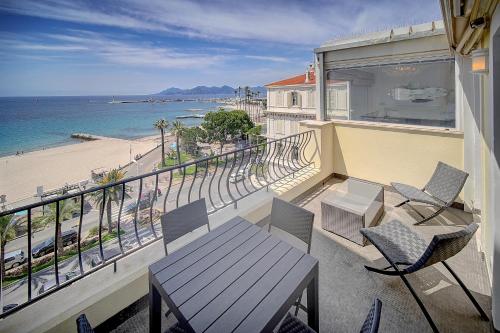 Appartement Croisette, terrasse vue mer 23, rue Macé Cannes