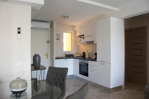 Appartement Crystal Palace 27 Rue Louis Nouveau Cannes