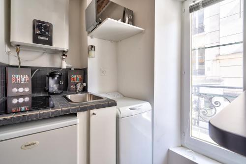 Appartement Cute and New Studio Duplex in the Heart of Paris 1 Rue de l'Échiquier Paris