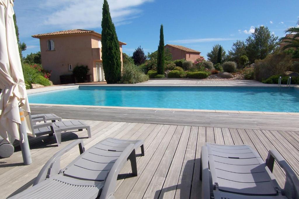 Villa CYRNOS G5 Résidence les Nâcres Bd Campanella, 20137 Porto-Vecchio