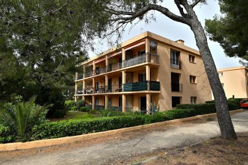 Appartement CYTHARISTA–T3 de standing avec vue mer à La Ciotat 537 Chemin de l'Homme Rouge La Ciotat