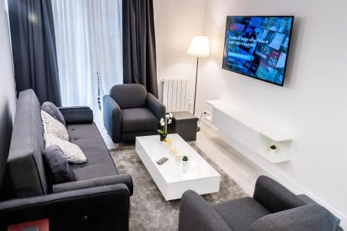 D&E - PARIS-DISNEY - HOLIDAYS APARTMENT - APPARTEMENT DE VACANCES - 5 CHAMBRES- 5 SDB - 5 BEDROOMS - 5 BATHROOMS - Netflix Champs-sur-Marne france