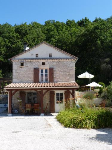 Maison de vacances d'Est en Ouest lieu dit Labrugade Montcuq