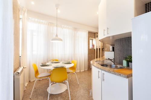 Appartements D&S - Ribeira Premium Apartments Rua de Mouzinho da Silveira 8 Porto