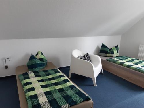 Appartements DA Ferienwohnungen 21 Dorfstraße links Bargischow