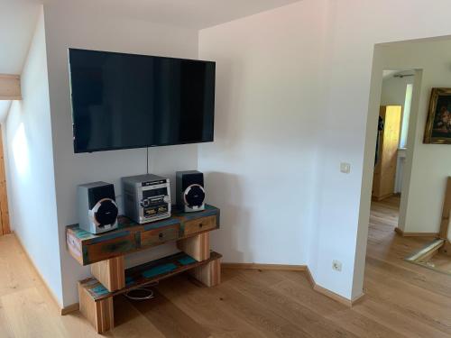 Appartement Dachgeschoss Ferienwohnung mit Charme - Top floor apartment with charme 9 Sonnenweg Etage 2 Fischbachau