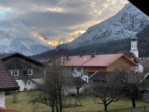 Dachgeschosswohnung mit traumhaftem Zugspitzblick bei Garmisch Farchant allemagne