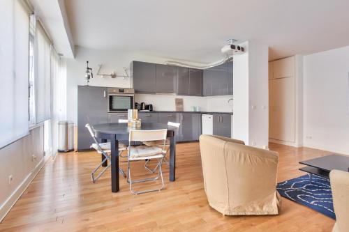 Dantzig : Apartment 6 people - porte de Versailles by Weekome Paris france