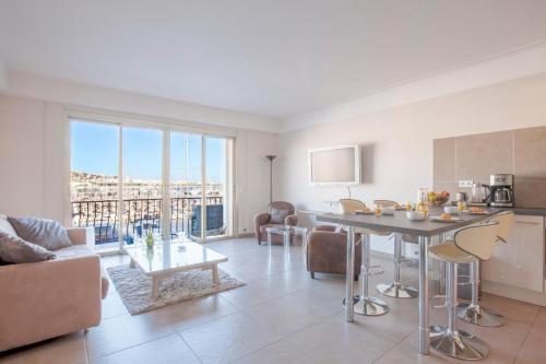 Appartements Darxia -Cannes Vieux Port 16 Quai Saint-Pierre Cannes