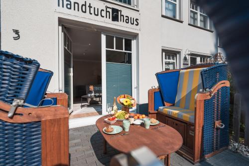 Maison de vacances Das Handtuchhaus - Wohnen im schmalsten Haus - Mittendrin Friedenstraße 3 Heringsdorf