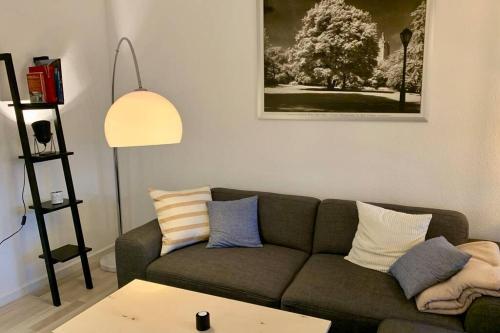 Appartement 'Das kleine Feine' - Ruhige, helle Ferienwohnung mit Parkplatz und Balkon 91 Schwarzwaldstraße Apartment 10, 1. OG Pforzheim