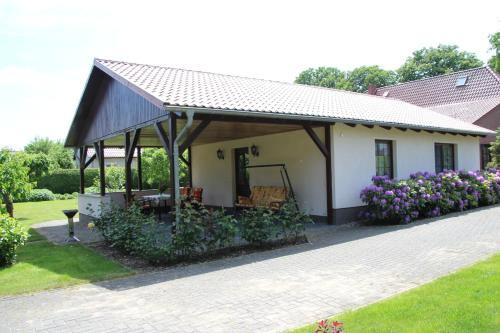 Maison de vacances Das kleine, gemütliche Ferienhaus Speicherweg 2 Ludorf