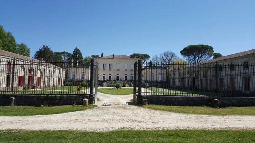 Maison de vacances Demeure de 5 chambres avec jardin clos et wifi a Tombeboeuf Château de Boisverdun, 47380 Tombeboeuf