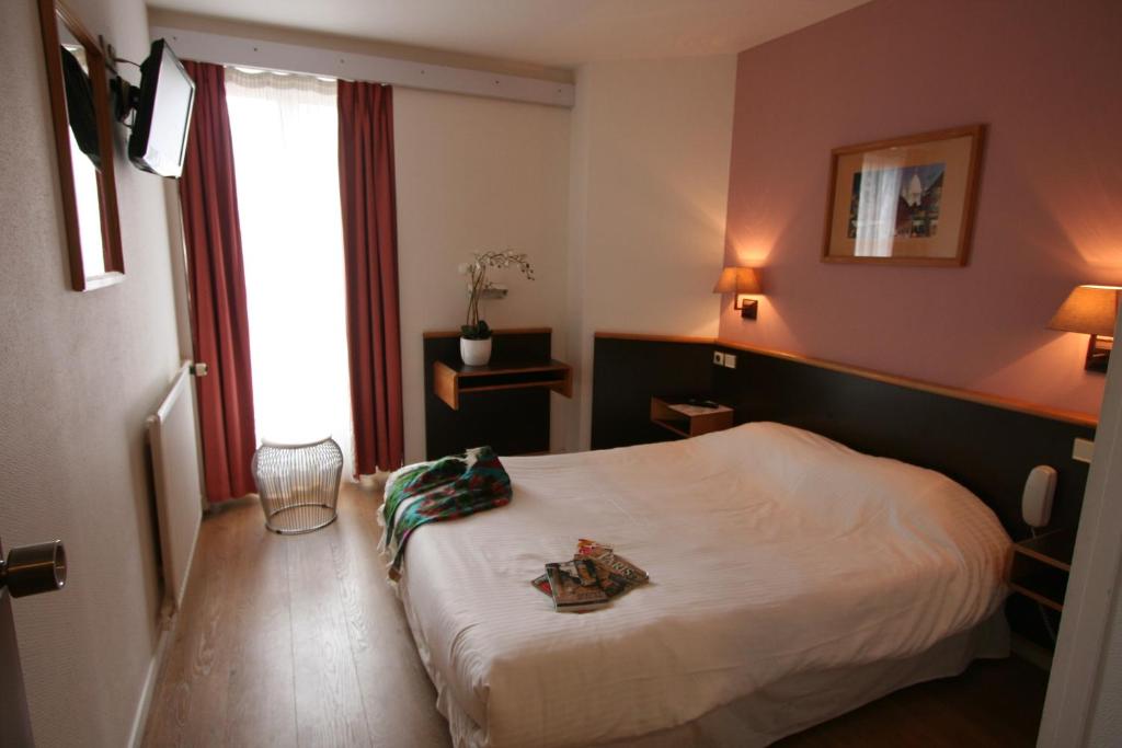 Hôtel Denfert-Montparnasse 70 rue Daguerre, 75014 Paris