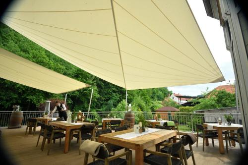 Hôtel Der Kronprinz Fuhrbacher Straße 31-33 Fuhrbach