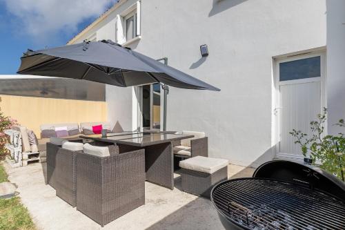 Des vacances en bord de mer pour 10 personnes Château-dʼOlonne france