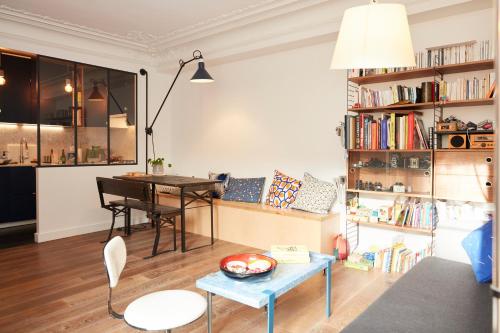 Design apartment in a Hype area near Montmartre Paris france