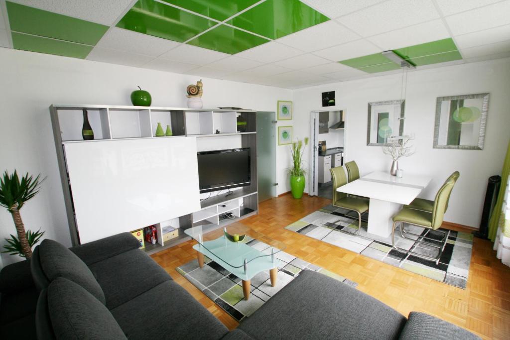 Appartement Designerwohnung in Grün mit großer Terrasse 5A Frankreichstraße, 76534 Baden-Baden