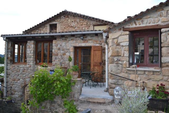 B&B / Chambre d'hôtes Deux chambres d hôtes attenantes avec salon salle à manger privatif en Cévennes Gardoises L'Ayrolle, 30270 Saint-Jean-du-Gard