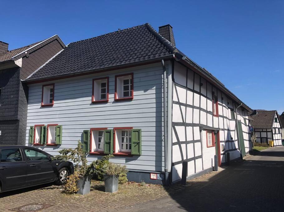 Maison de vacances Die kleine Villa OLEFant im historischen Ortskern von Schleiden-Olef 1 Johannesweg, 53937 Schleiden