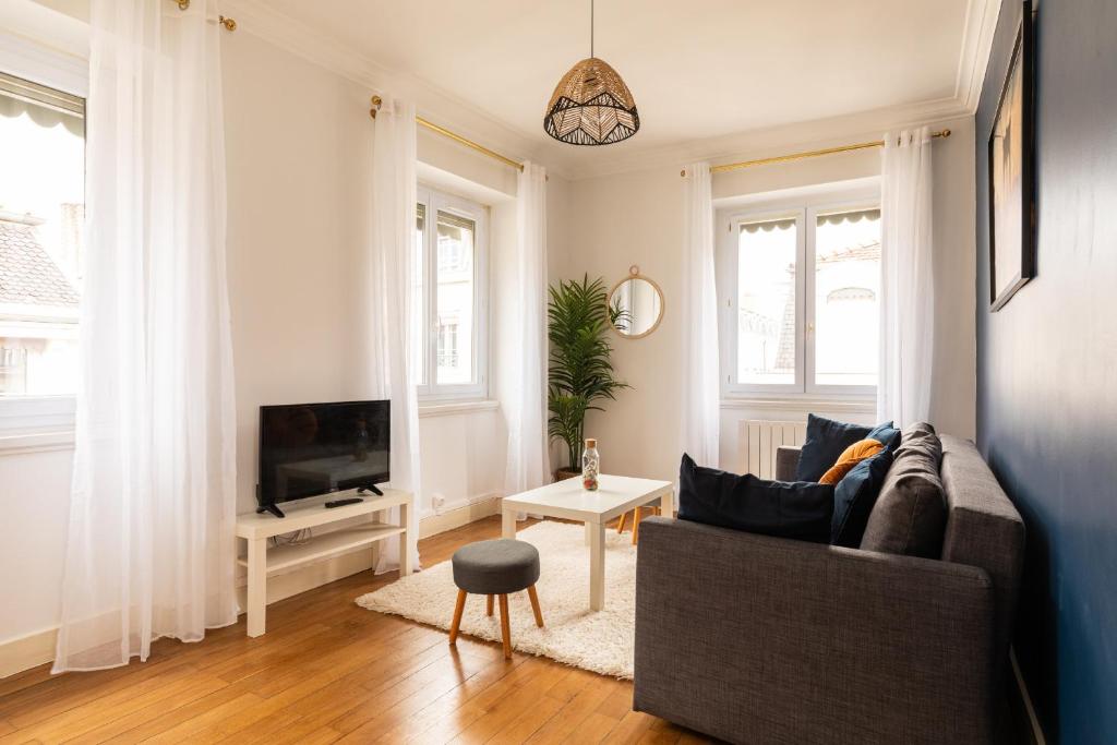 Appartement DIFY Central - Bellecour Rue des remparts d'Ainay, 22, 69002 Lyon