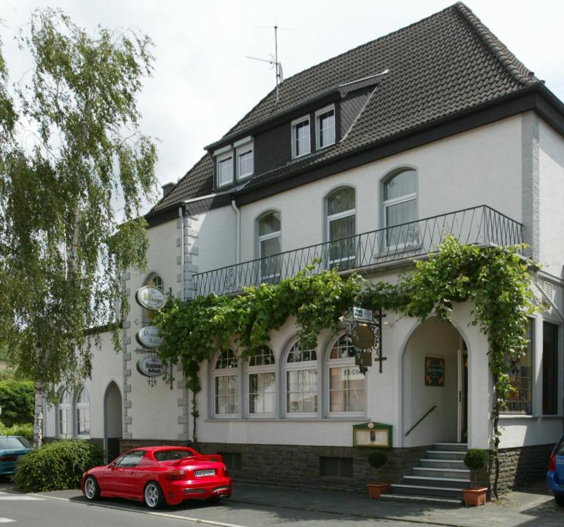 Hôtel Dinoris Boutique Hotel Göppinger Straße 13, 53474 Bad Neuenahr-Ahrweiler