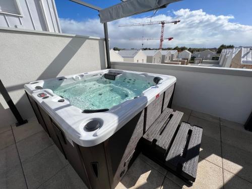 Disney/Paris -Jacuzzi -3 Bedroom Bussy-Saint-Georges france