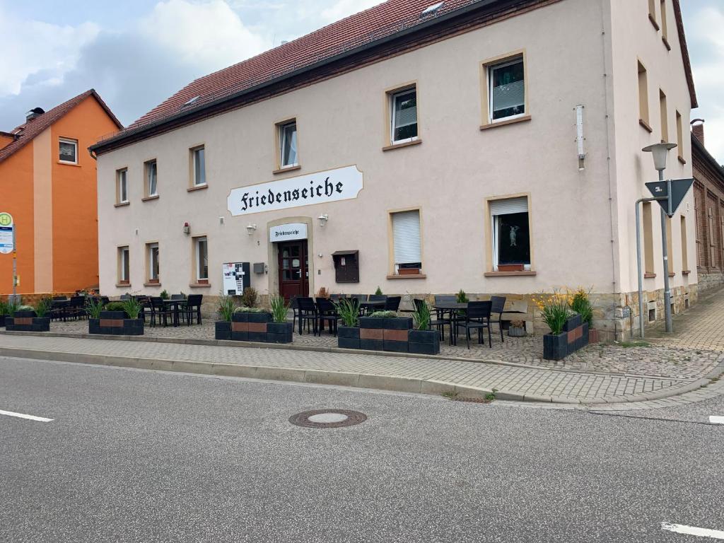Appartement DIVINO Pension 5 Sorbenaue, 06679 Lützen