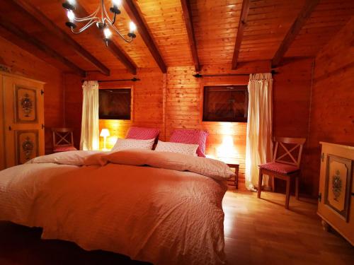 Maison de vacances Dog friendly holiday home in the Kn ll with covered terrace  Neuenstein
