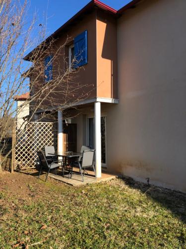 Domaine Claire Rive DUPLEX Rénové 50m2, sur PRAYSSAC Prayssac france