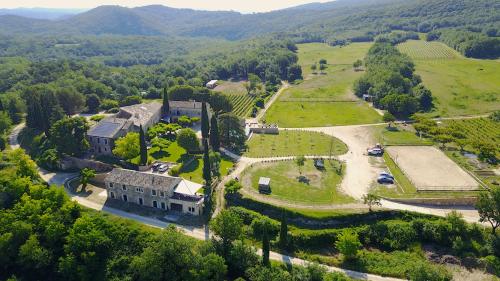 Maisons de vacances Domaine de Gressac Clapeyret - lieu dit Gressac Verfeuil