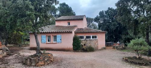 Maisons de vacances Domaine de L'échappée Belle chemin des colles Entrecasteaux