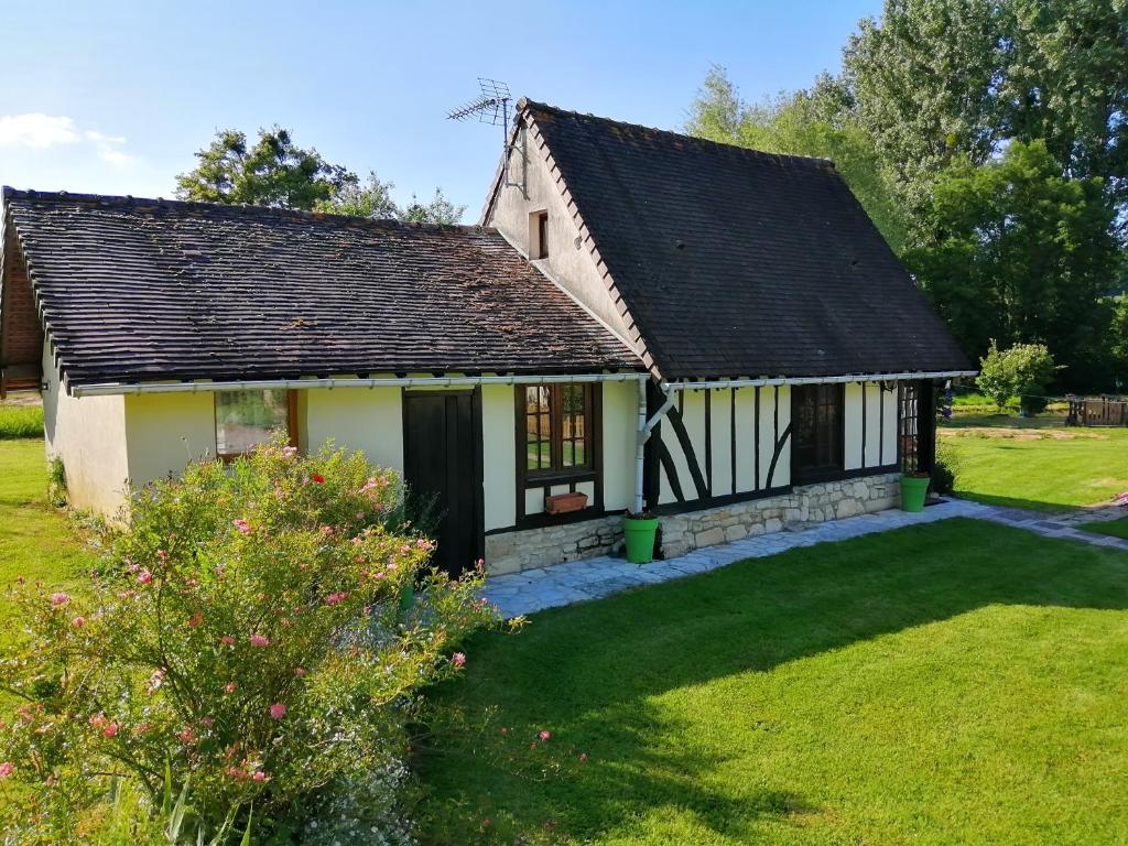 Maison de vacances Domaine de L'Epinerie la cidrerie L'Epinerie, 61160 Omméel