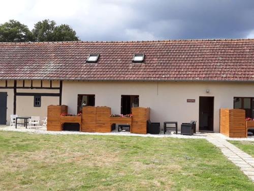 B&B / Chambre d'hôtes Domaine de la dijonniere Les capucines La Dijonnière Clémont