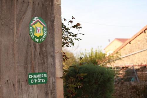 B&B / Chambre d'hôtes Domaine de la Saule Hameau de Vaux 3, chemin de la saule Jalogny