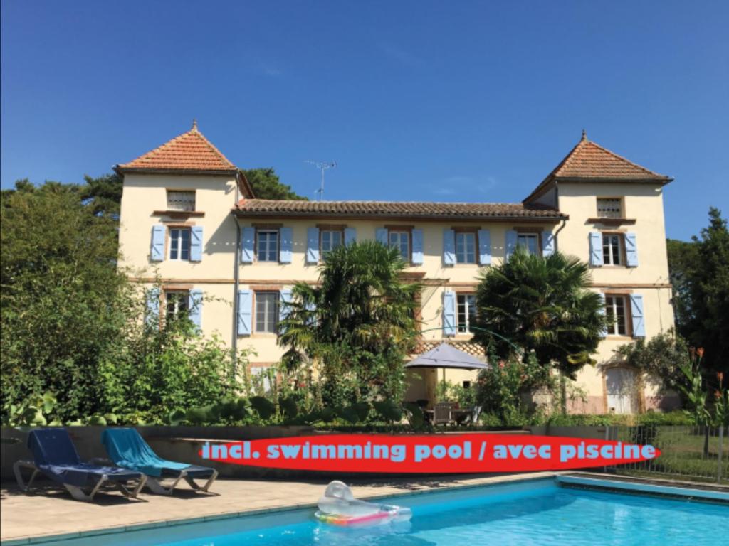 Villa Domaine de Ménerque - petit château avec piscine 112 La Route Basse, 81310 Lisle-sur-Tarn