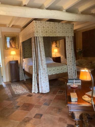 B&B / Chambre d'hôtes Domaine de Rennebourg 11 rue du Château Saint Denis Du Pin