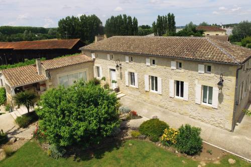 B&B / Chambre d'hôtes Domaine Des Deux Rivières 1319 ROUTE DE HURE Meilhan-sur-Garonne