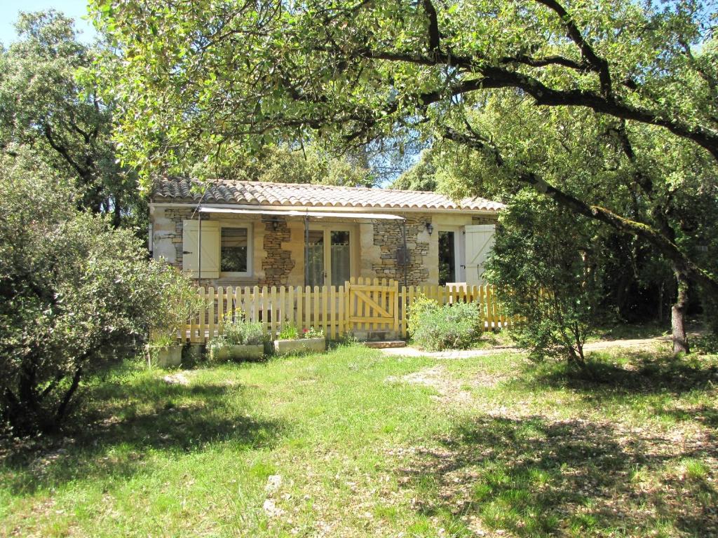 Maison de vacances Domaine du bois gîte Bleuette 795 Route de Buzignargues, 34160 Galargues