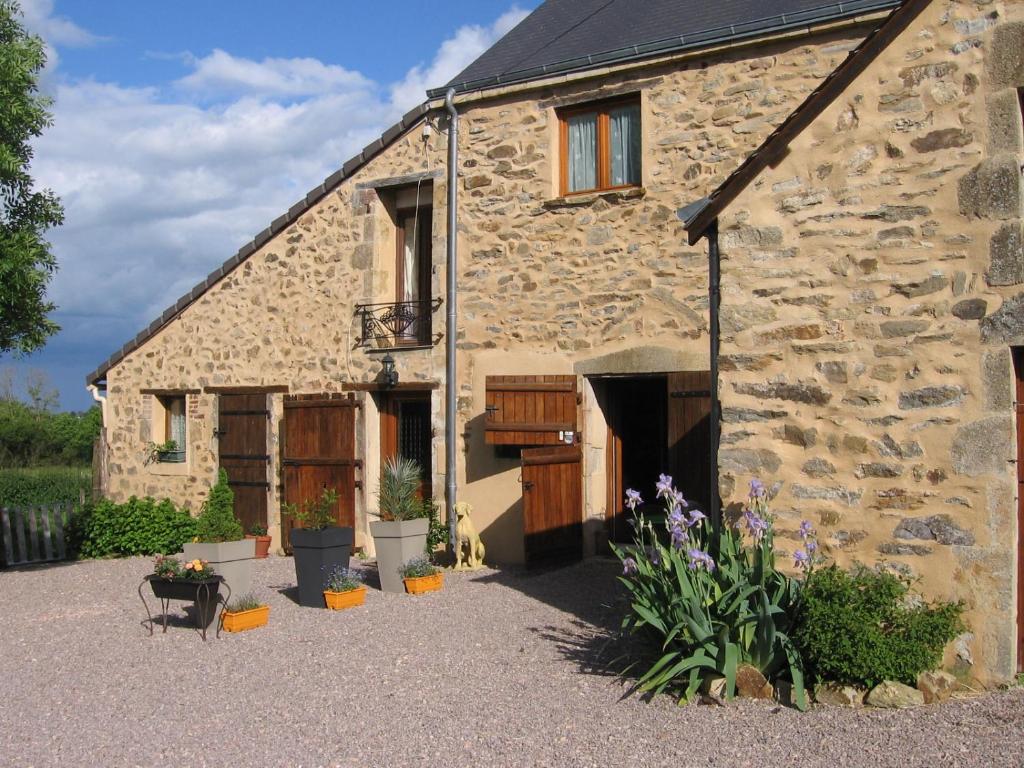 B&B / Chambre d'hôtes Domaine du Breuil 3 LE BREUIL DU CHENE, 36400 Chassignolles