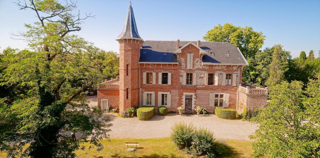 B&B / Chambre d'hôtes Domaine du Buc, Le Château Route de Lagrave, 81150 Marssac-sur-Tarn