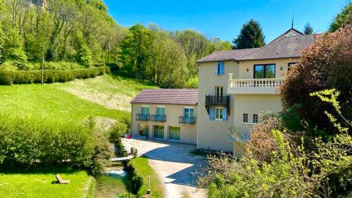 Domaine Du Moulin Vallée Heureuse Poligny france