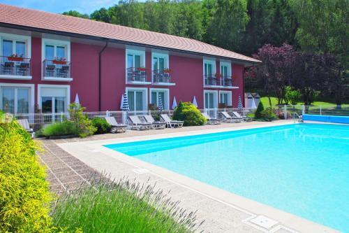 Domaine du Revermont - Logis Hotel Passenans france