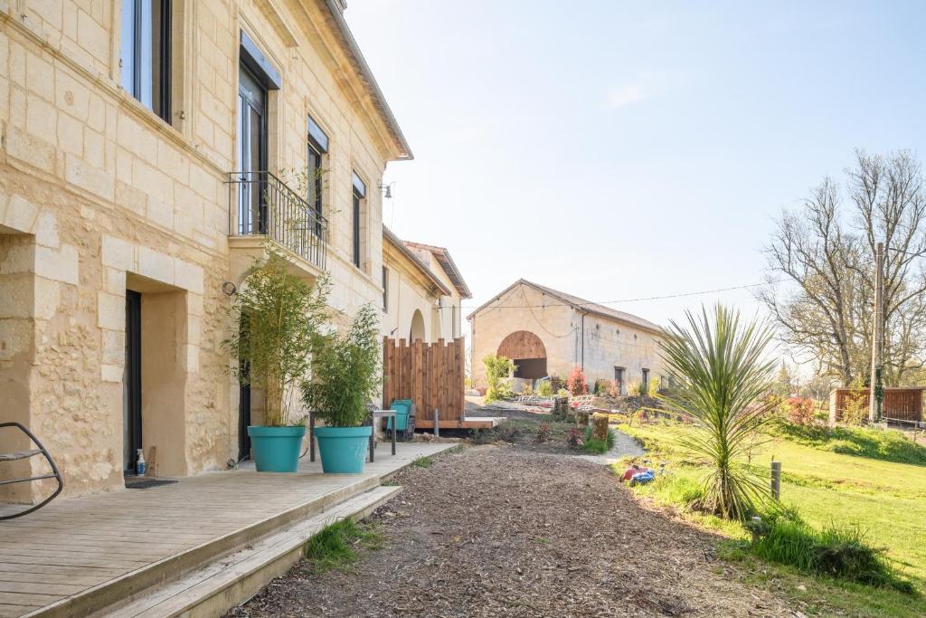 Appartements Domaine Ecoline Joyeuse, 33670 Sadirac