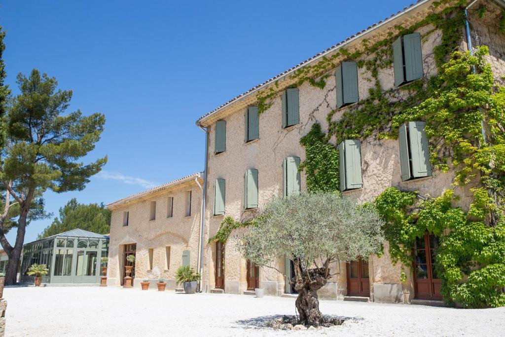 Hôtel Domaine Gaogaia 1075, Chemin du Mont Robert, 13290 Aix-en-Provence