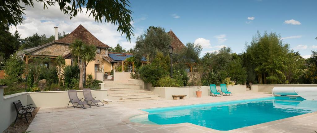 Maisons de vacances Domaine Hourcabis - 2 gîtes 4 et 6 personnes 9 Chemin du Margès, 64300 Montestrucq