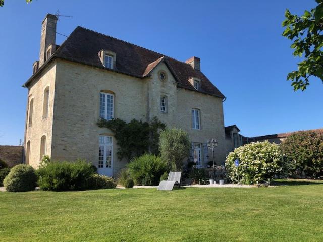 Maison d'hôtes Domaine \ La Cour, 14810 Merville-Franceville-Plage