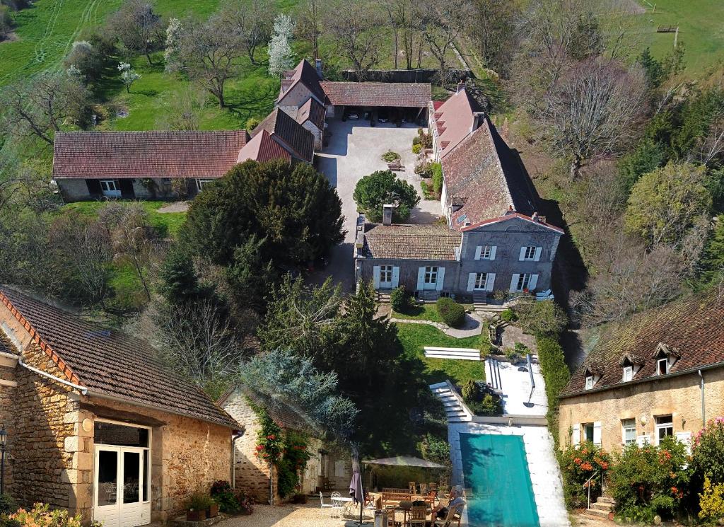 B&B / Chambre d'hôtes Domaine Les Bertrands Les Bertrands, 71490 Couches