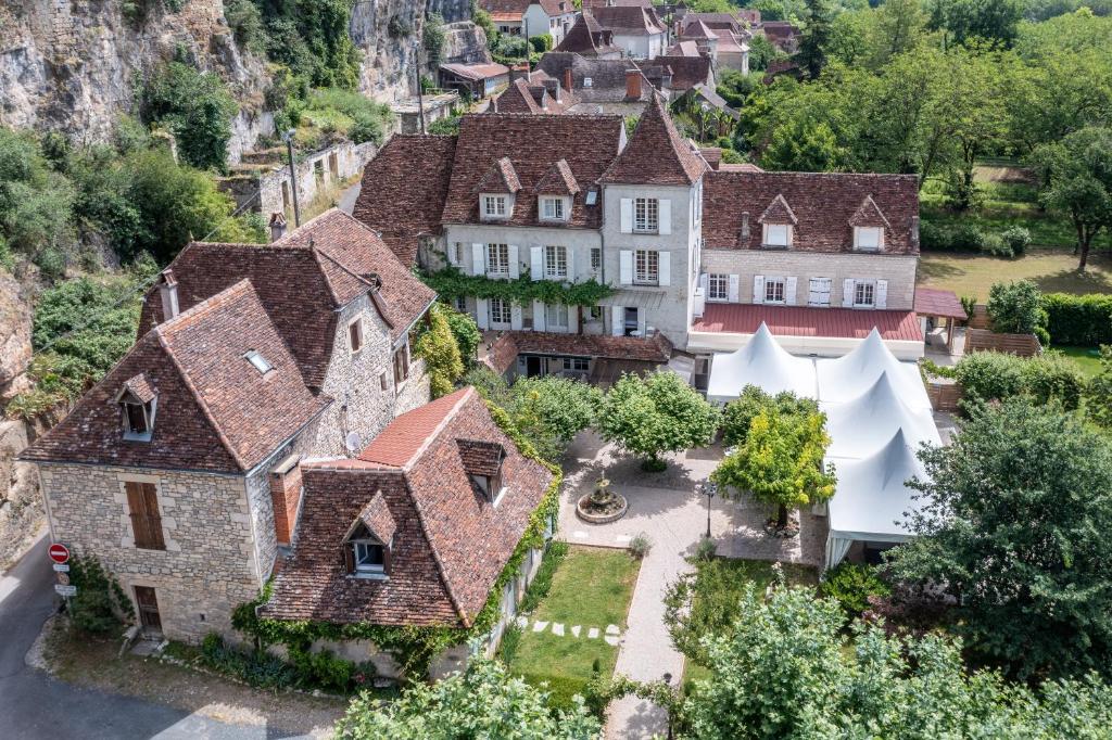 Hôtel Domaine Les Falaises - Hôtel et Restaurant Gluges, 46600 Martel