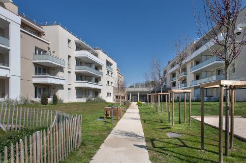 Appart'hôtel DOMITYS LES TOURMALINES 227 Rue du Docteur Zamenhof Carpentras